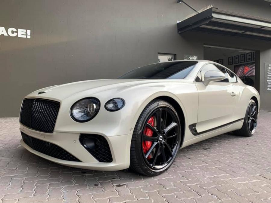  Bentley Continental GT Signature Edition by RACE! 2020 года  (фото 1 из 11)